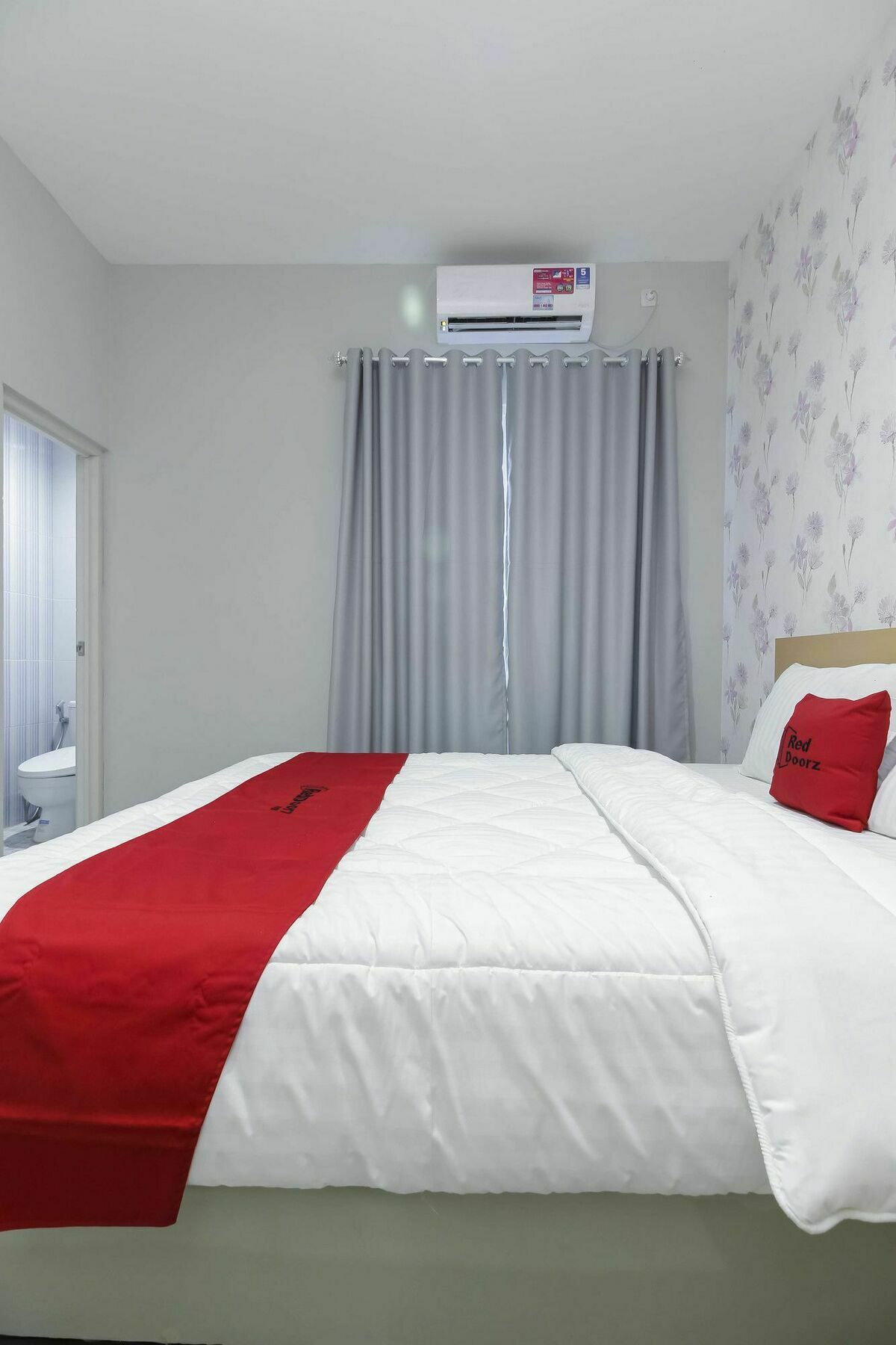 Reddoorz Syariah Near Metropolitan Mall בקאסי מראה חיצוני תמונה